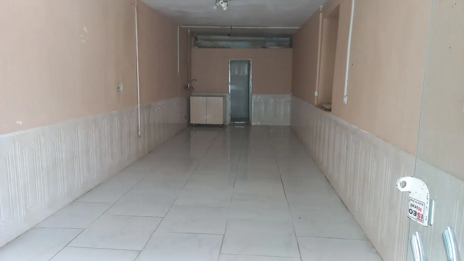 مغازه اِجاره طالقان۲داخل،میلان اول کنارآرایشمهرانه