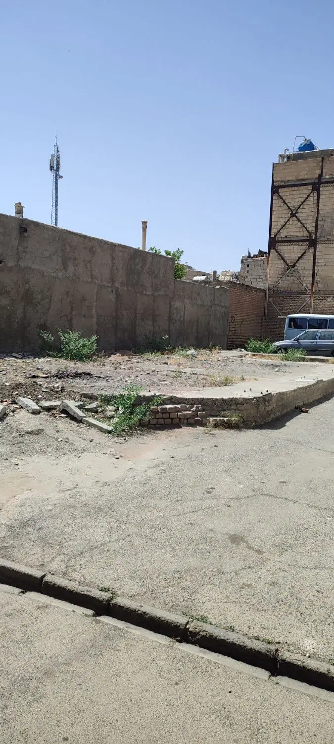 زمین مسکونی