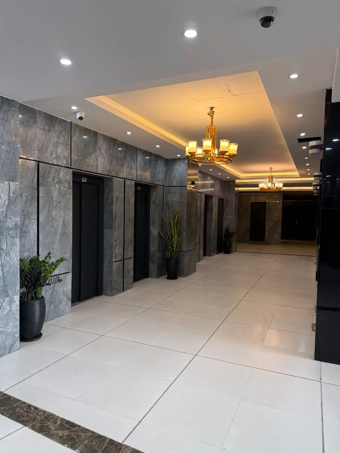 اپارتمان ۹۸متری جنوبی
