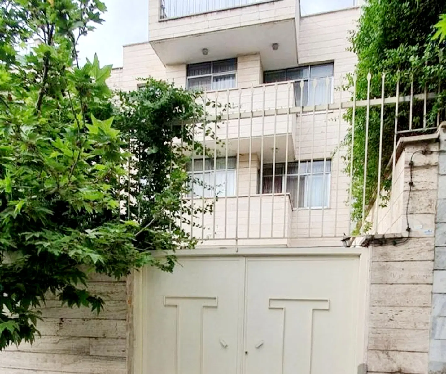 سعادت آباد ویلایی دربست مناسب کار و مسکونی