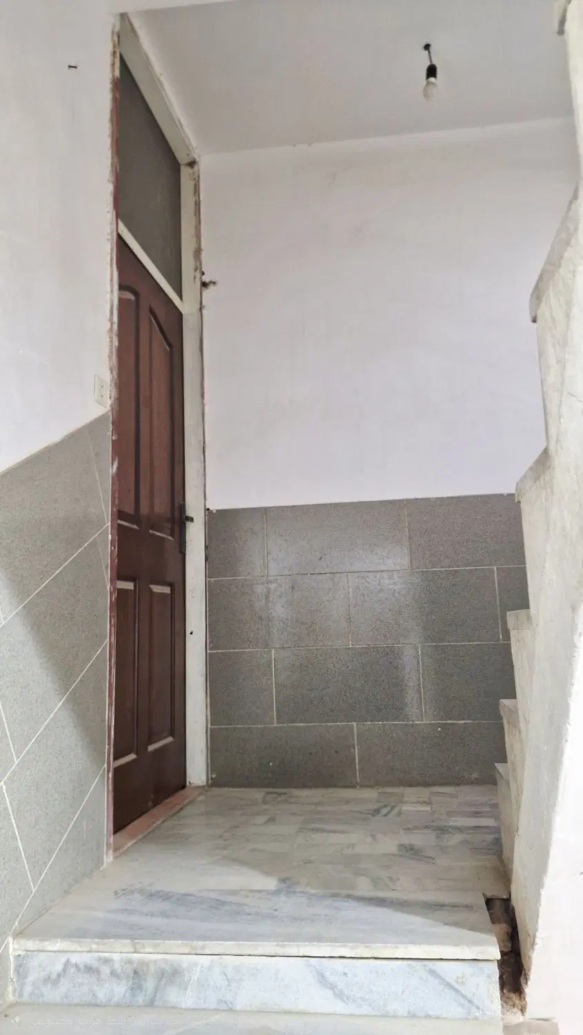 املاک هستم اجاره طبقه بالا در بلوار دشتی