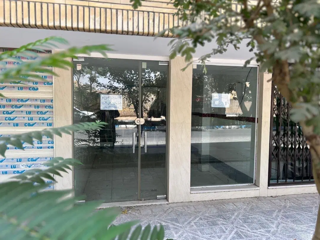 فروش مغازه بوتیک بر خیابان