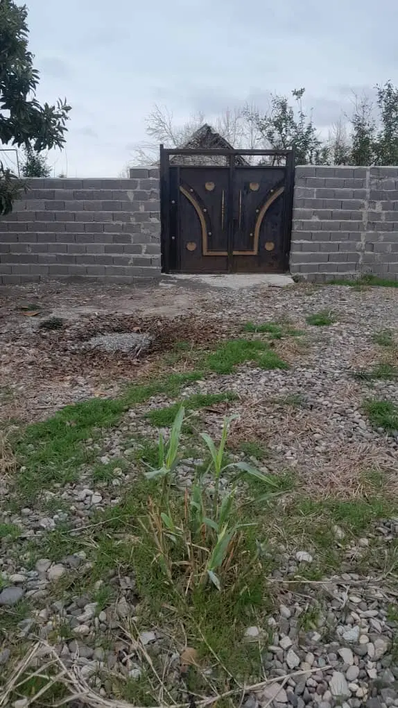 ۴۵۳متر زمین دیوارکشی شده با سویت قدیمی