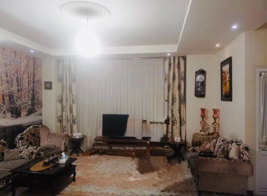 آپارتمان ۸۴ متری خیابان نیروی انتظامی