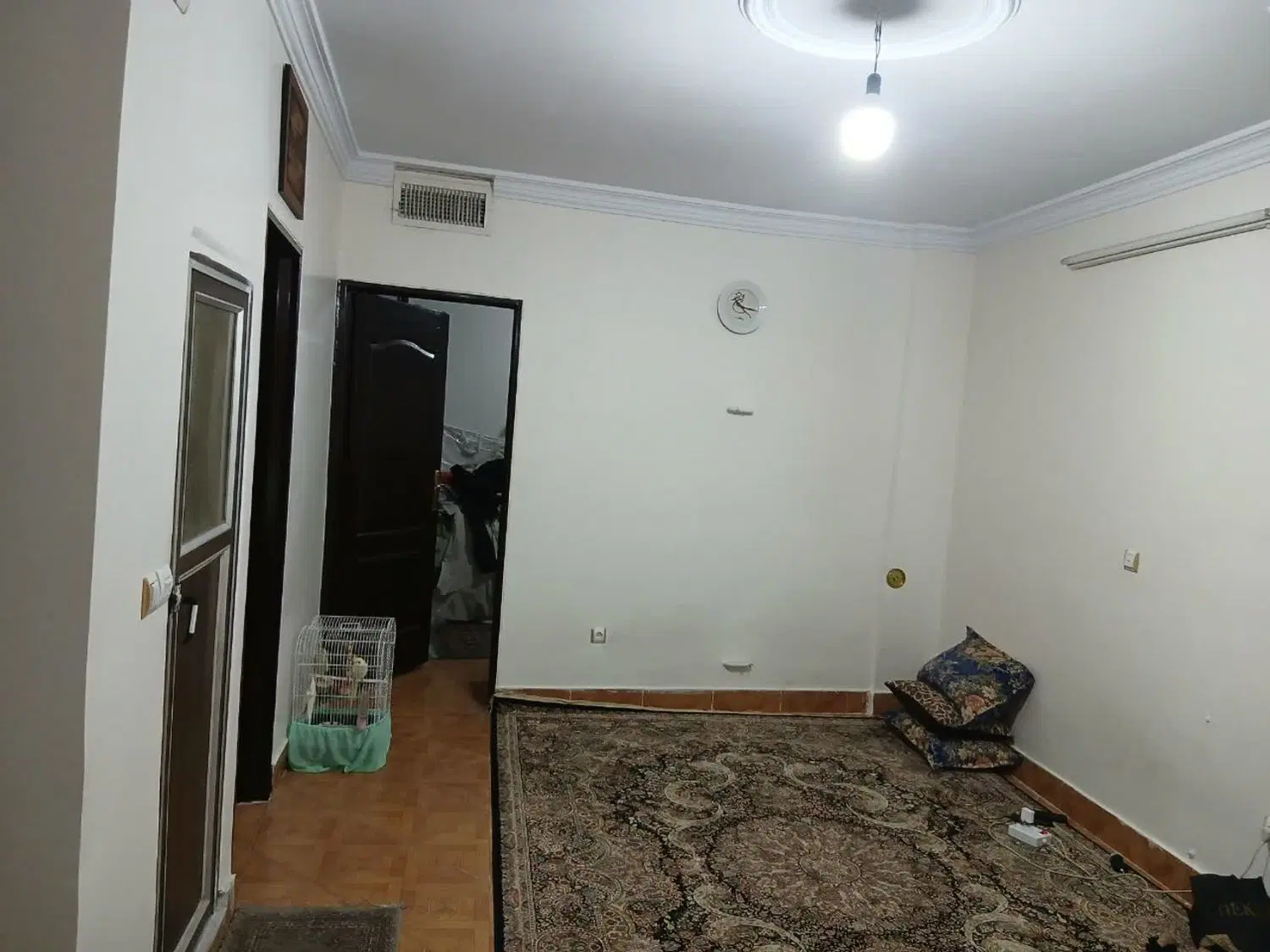 ۶۰ متر درپیروزی  بر اصلی پاسدارگمنام در طبقه سوم