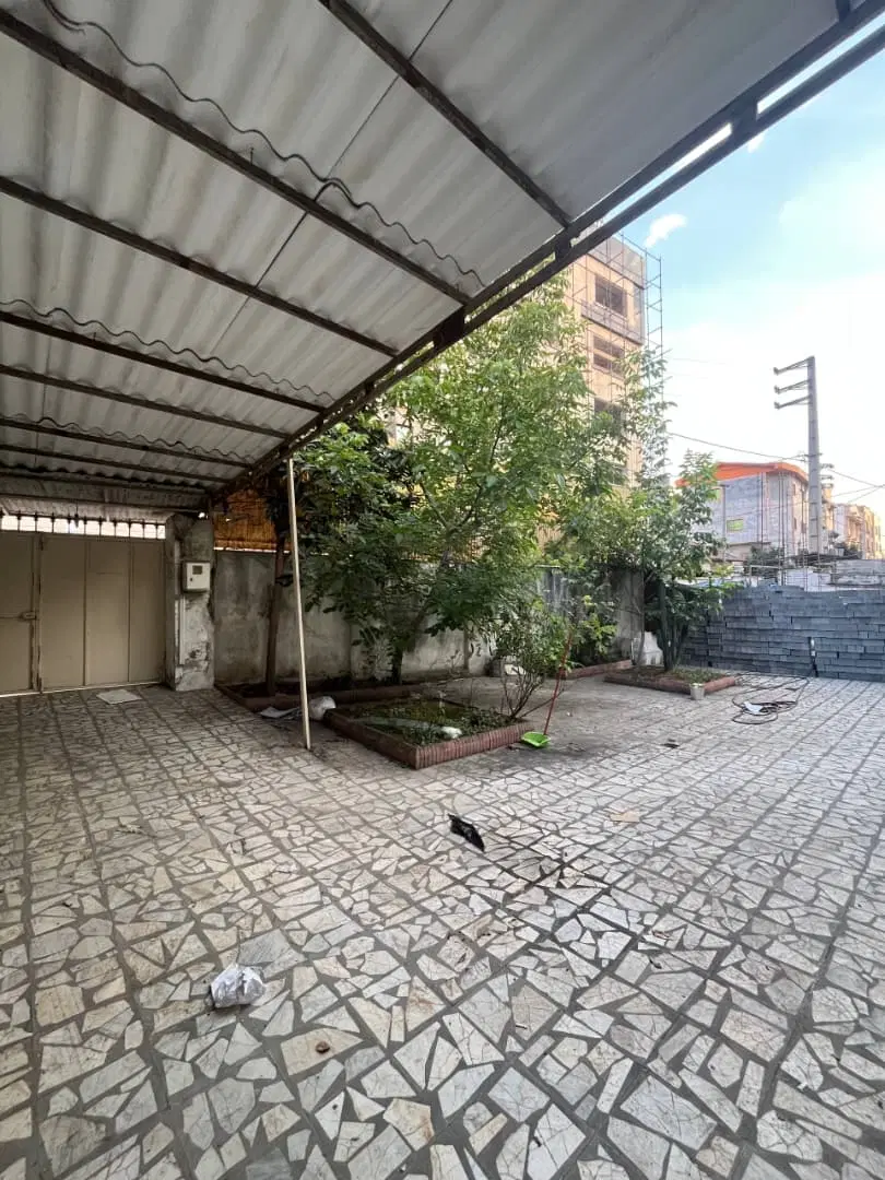 ملک کلنگی موقعیت دوطبقه