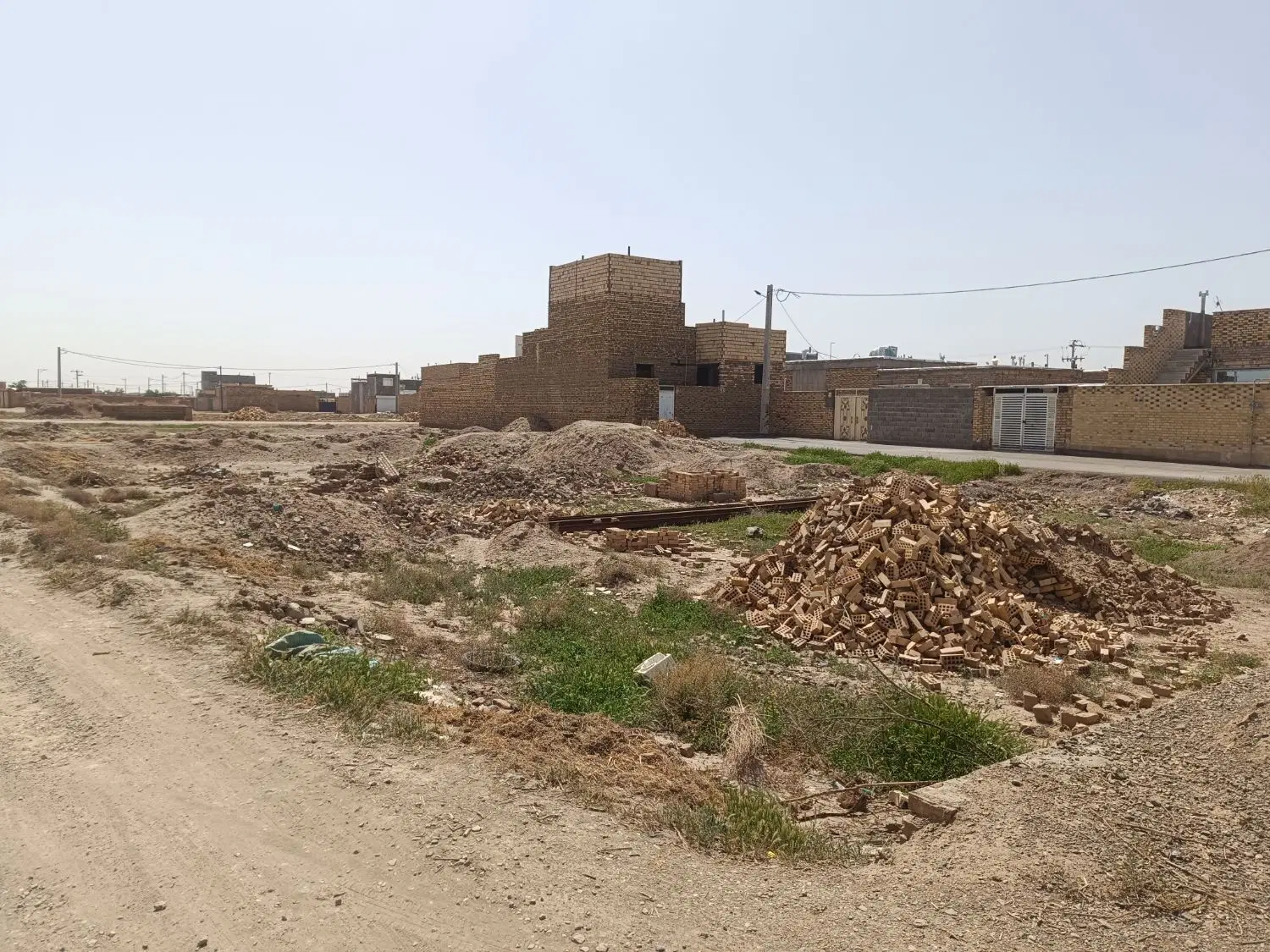 زمین مسکونی