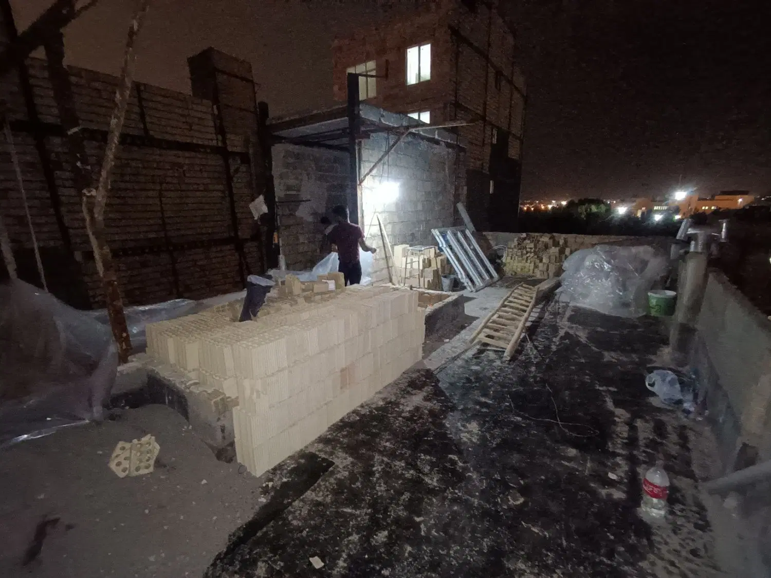 آپارتمان نیمه ساخت