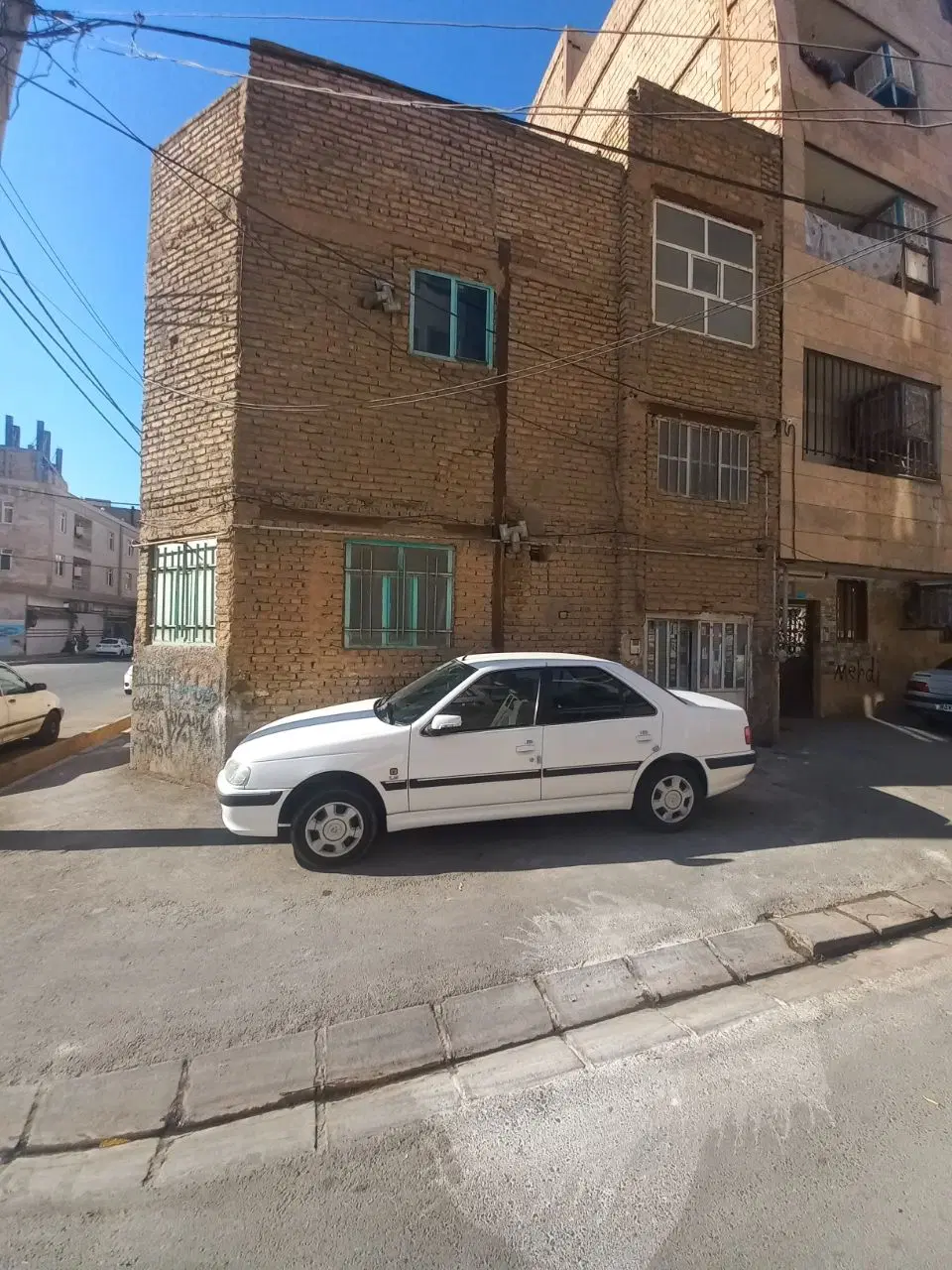 خانه کلنگی