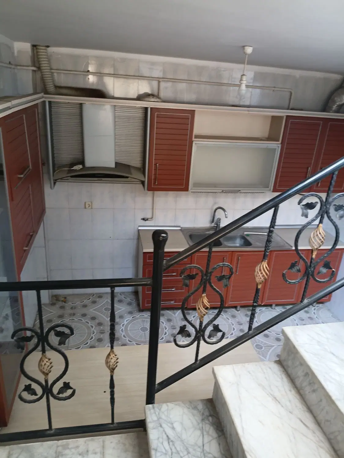 واحداداری تجاری درحد۸۵متر