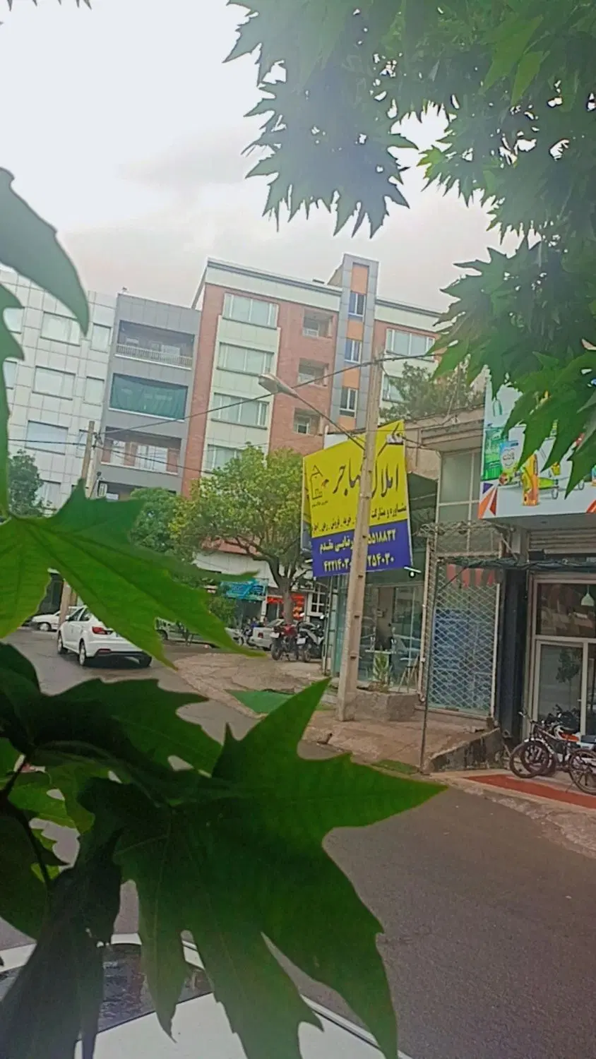 مغازه حاشیه امام خمینی چهارراه