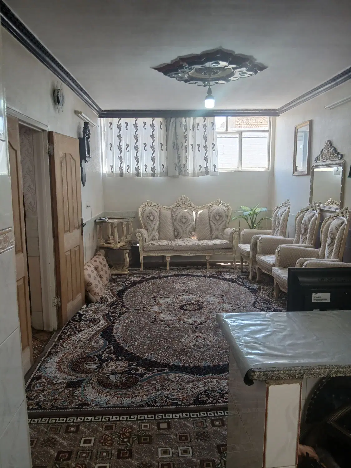 خانه فروشی طبقه دوم سند دار