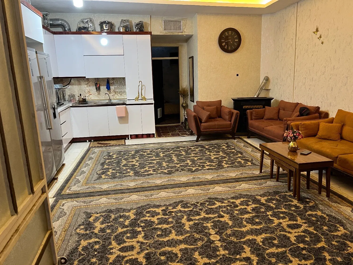 منزل ویلایی بسیار شیک وتمیز نقلی