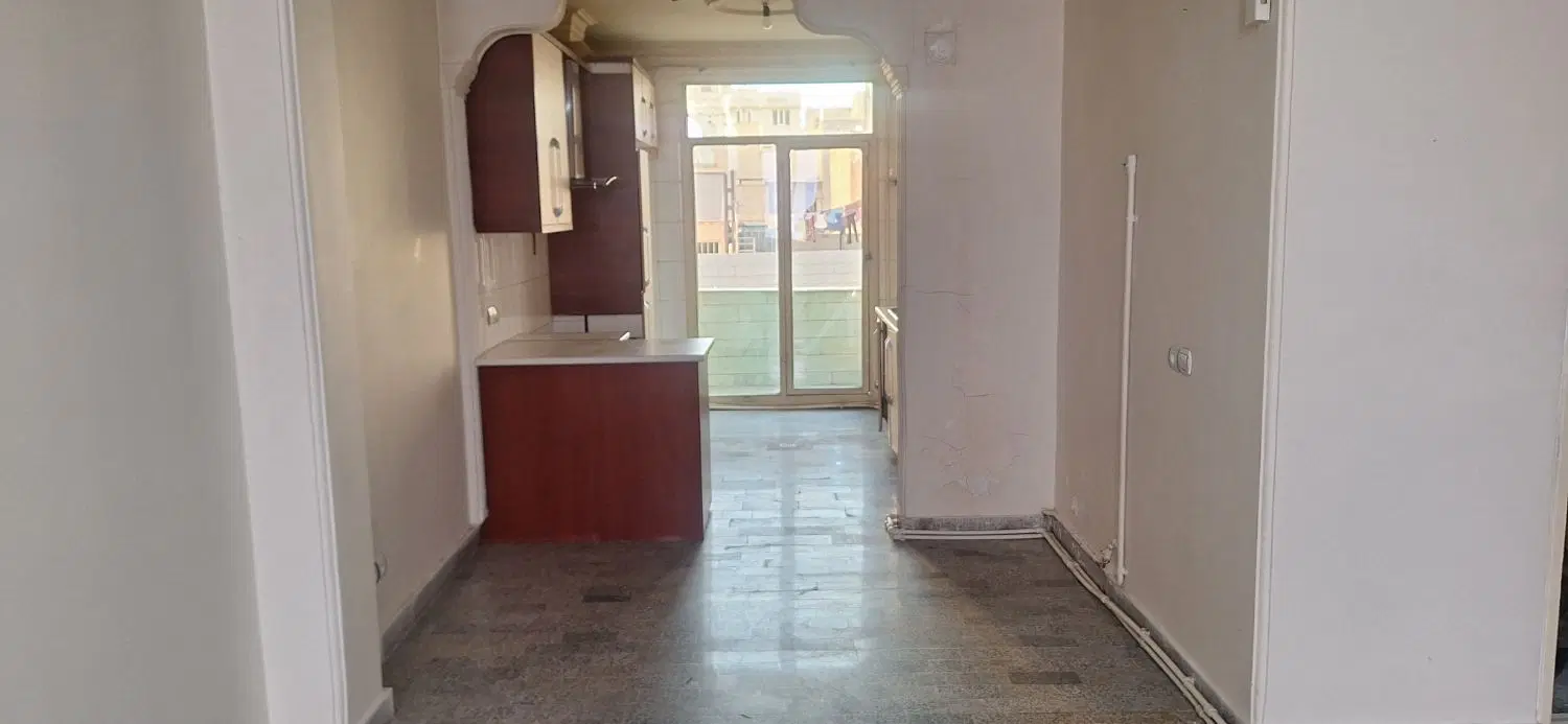 اجاره مسکونی ۶۵ متر - پیروزی