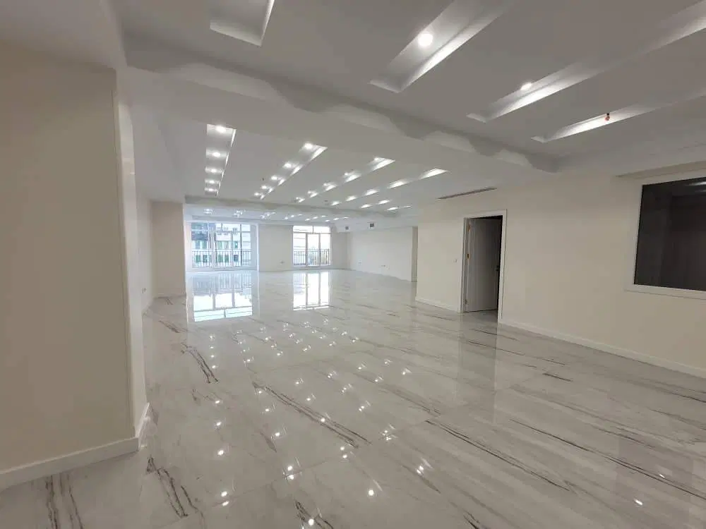۱۷۰ متر _ تابلوخور _ تاپ لوکیشن