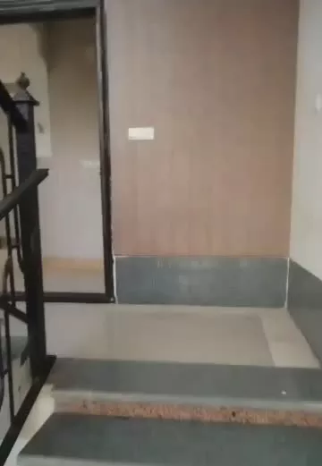 تک واحدی ۱۸۳ متر طبقه اول