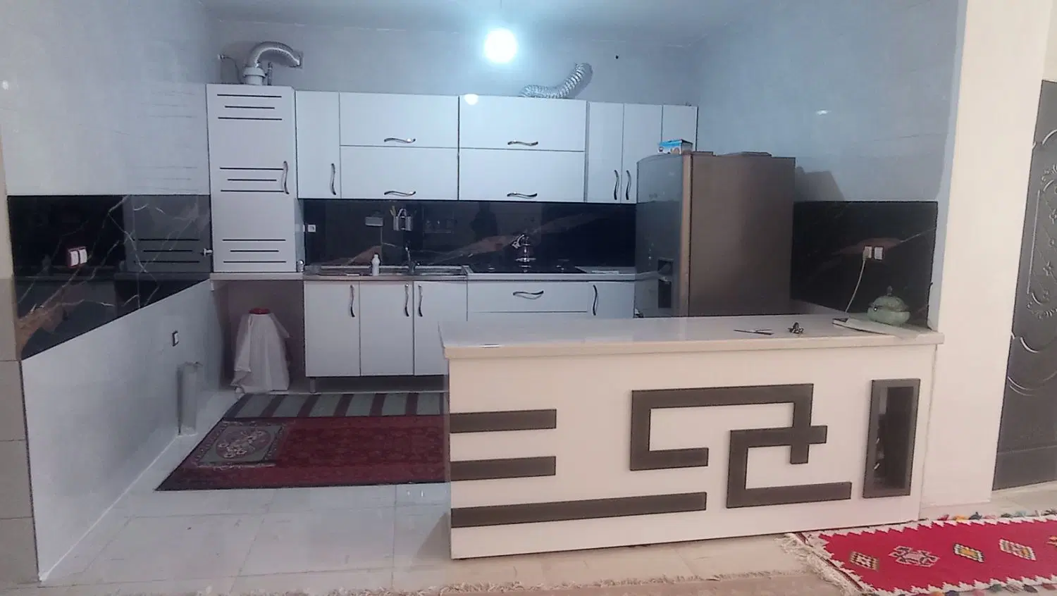 رهن منزل سه خوابه در جرسقان طبقه دوم