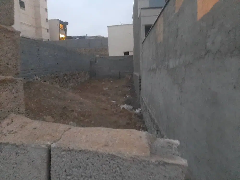 زمین در مهرآباد