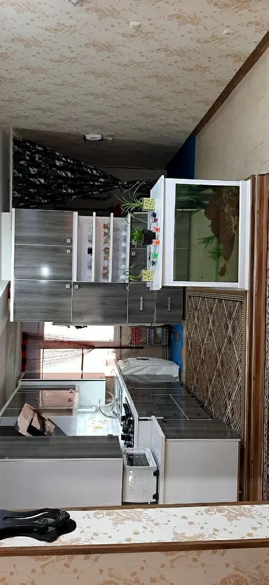 آپارتمان دو نبش، خیابان امیر کبیر