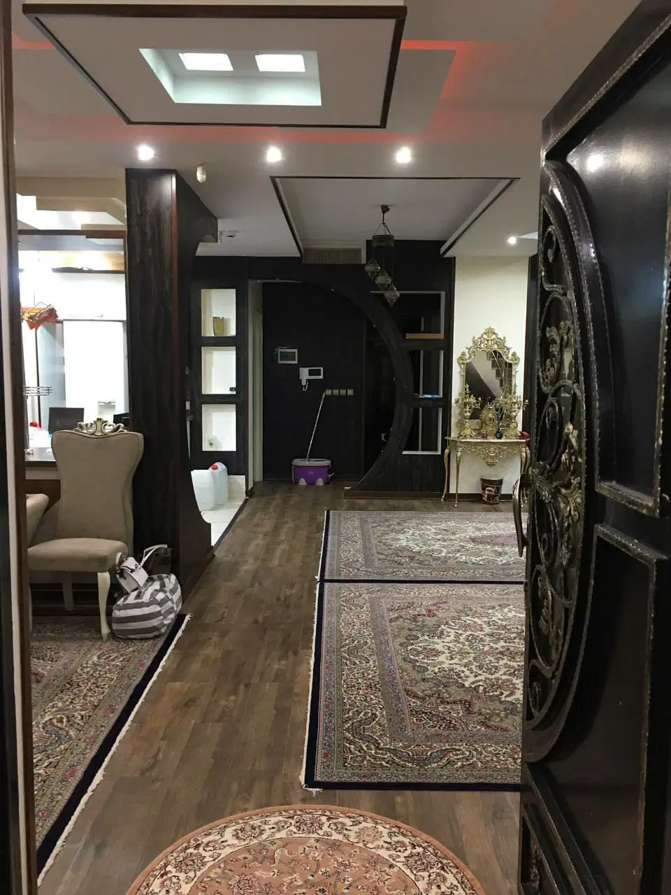معاوضه ویلای قانونی سندتکبرگ با مغازه تجاری ارزنده