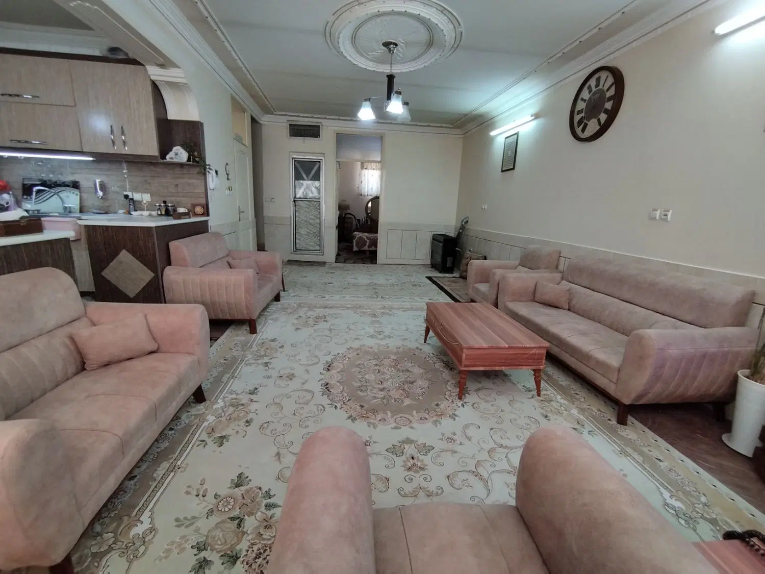 منزل ۱۳۰ متری شیک با پشت بام اختصاصی