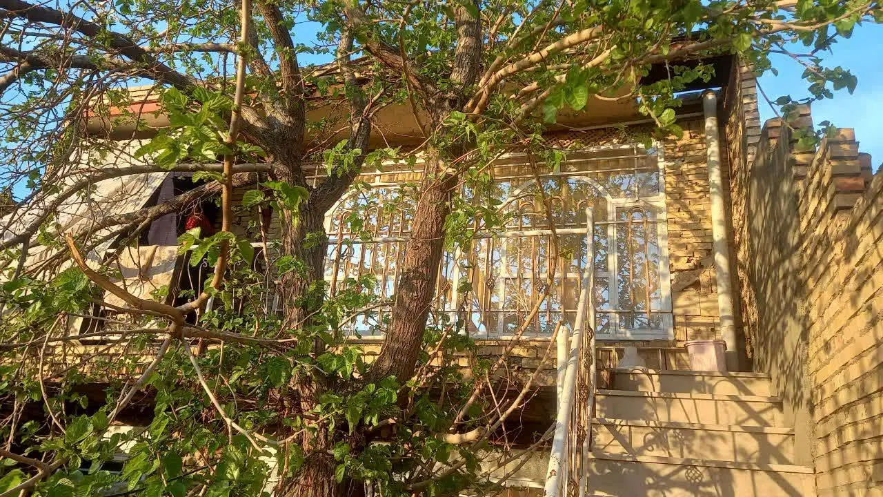 منزل ویلایی 240متر در 2طبقه