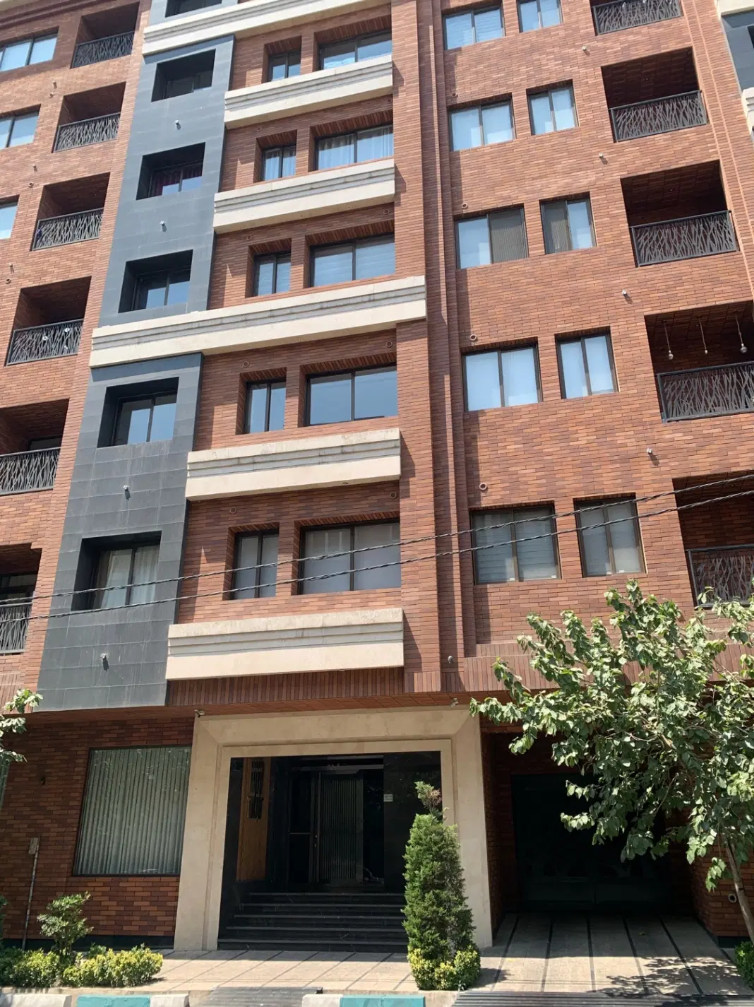 اپارتمان ۶۵ متر دوخواب فول امکانات بالکن کاربردی