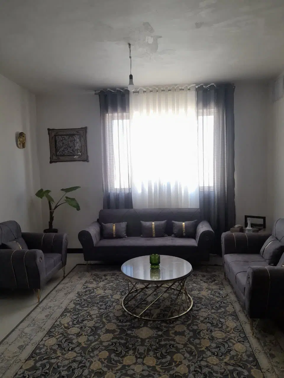 آپارتمان ۱۲۰۰واحدی