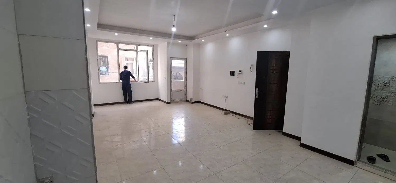 75متری پارکینگ اختصاصی
