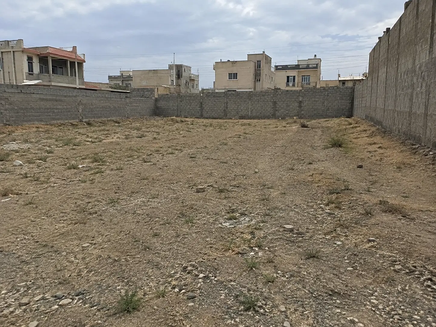 فروش فوری فوری یک قطعه زمین در سه راه مسجد