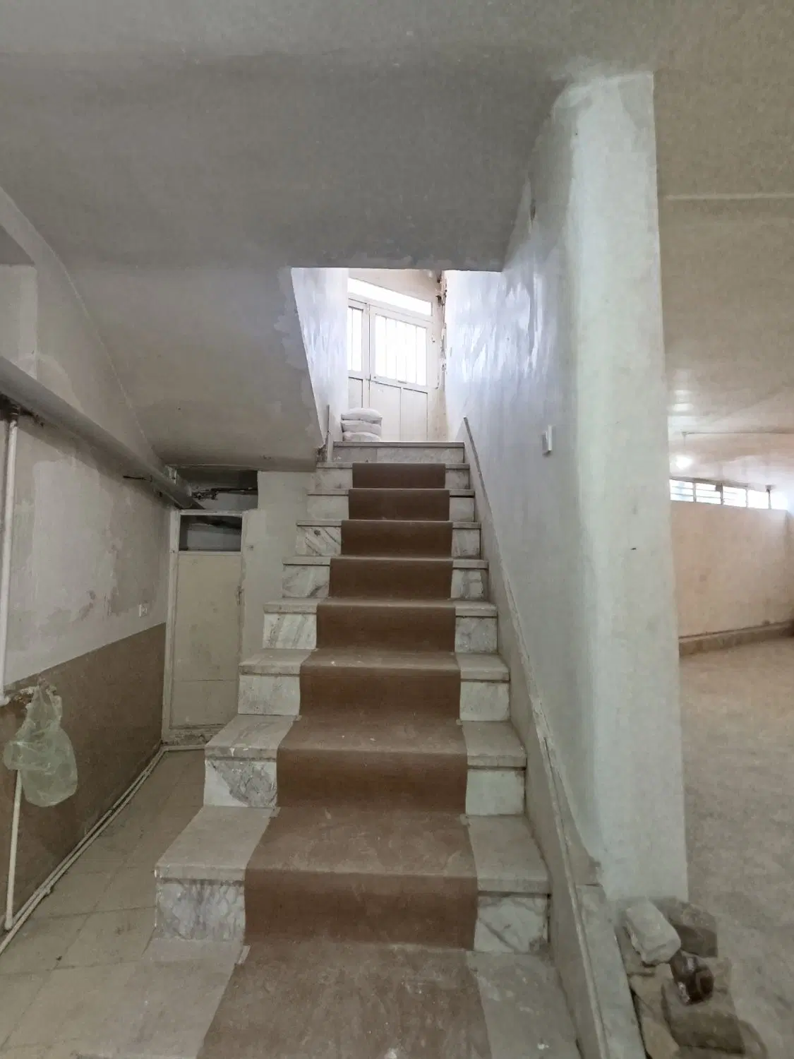 زیر زمین در هویزه سقف بلند