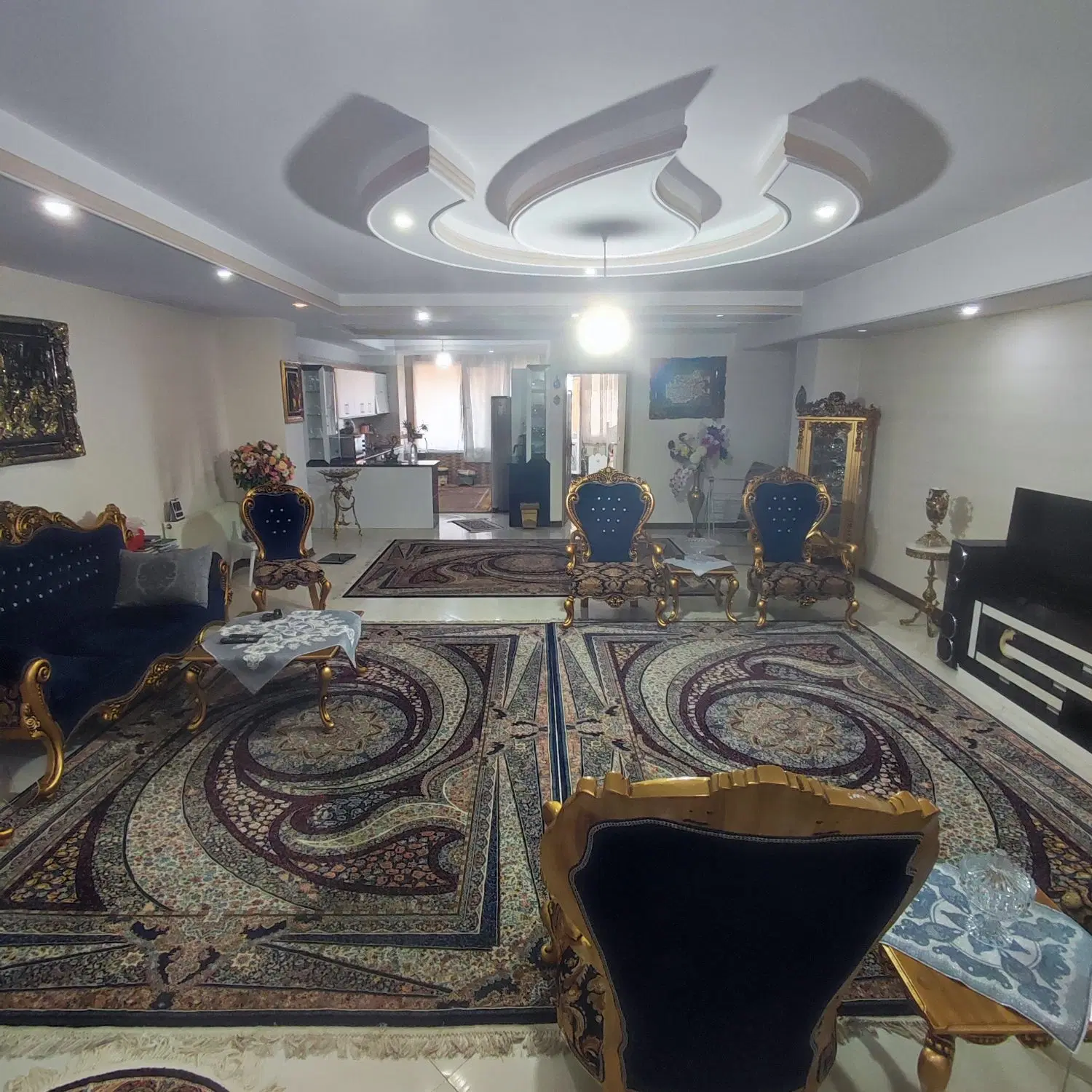 117 متری_دو خوابه_فول امکانات_رو به نما
