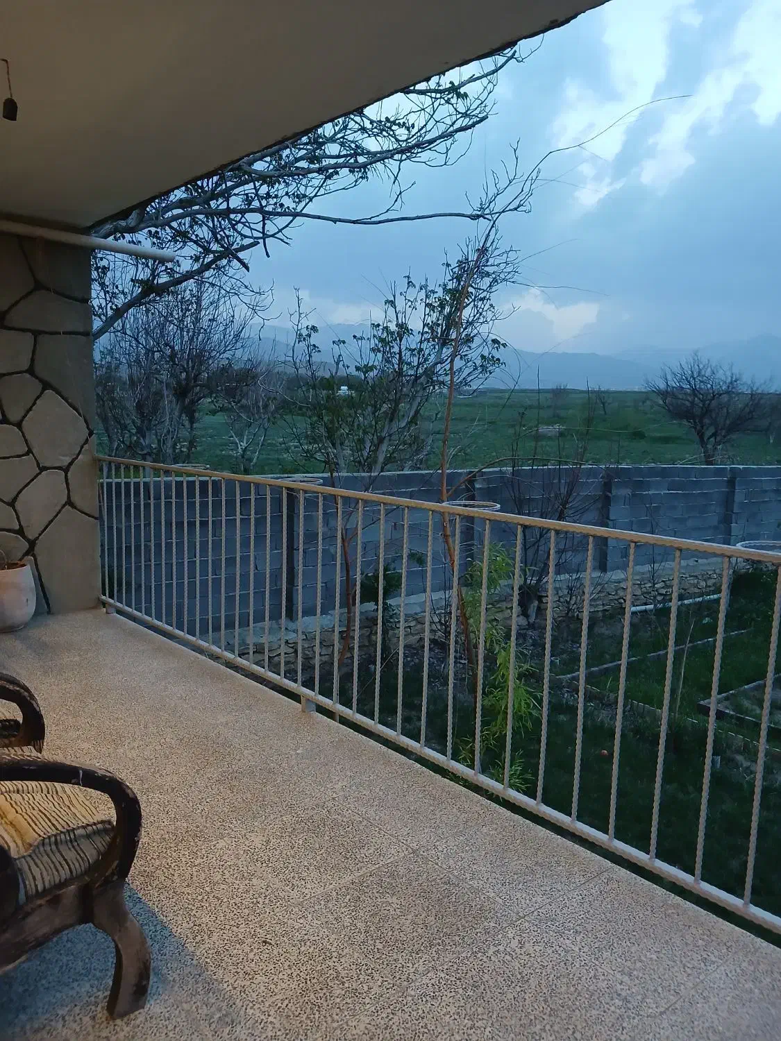 خانه باغ  ۵۰۰ متری دارای مجوز جاده سد