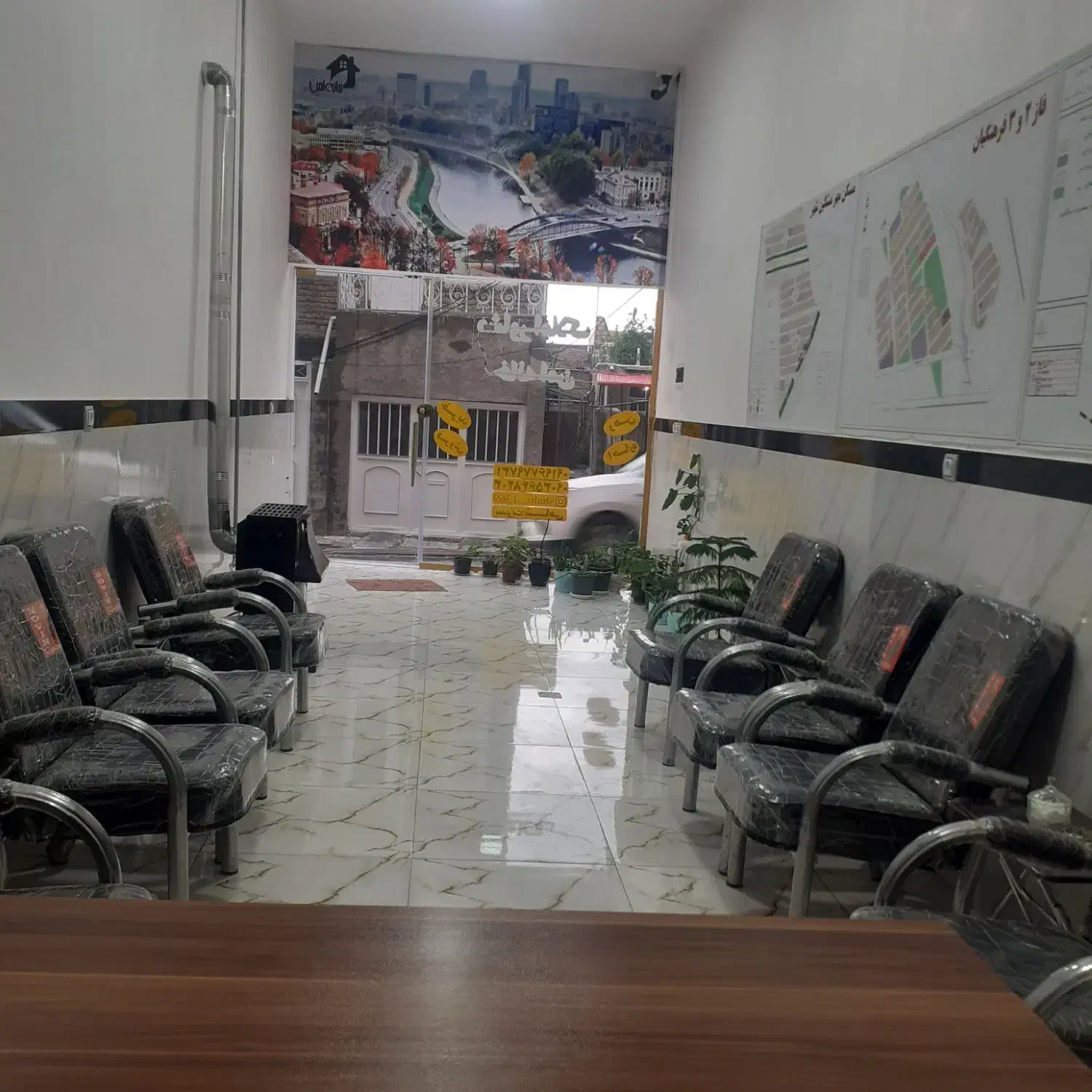 رهن واجاره خانه۶۰متری در کوی نسیم
