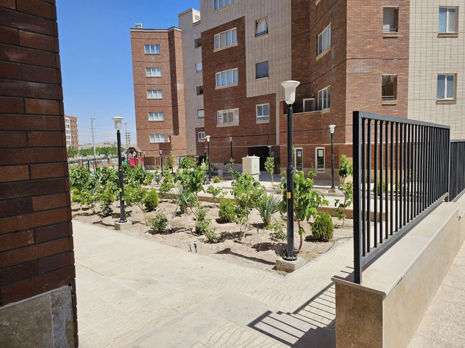 فروشی سندار