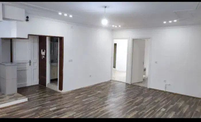 ۸۶ متر_ نقلی_ بازسازی شده_ ناهارخوران_ عدالت ۹۵