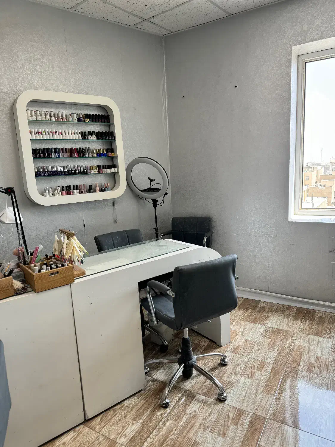 *اجاره لاین ناخن درسالن زیبایی*