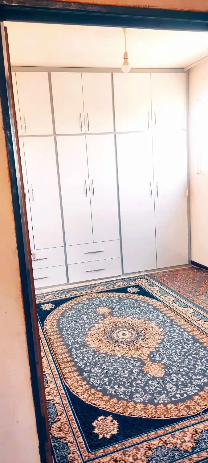 اپارتمان دو خوابه طبقه 3 روشنایی از سه طرف