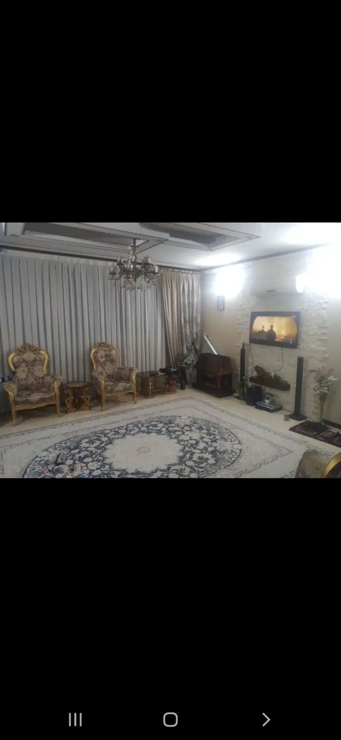 آپارتمان ۱۰۰ متری عبادی