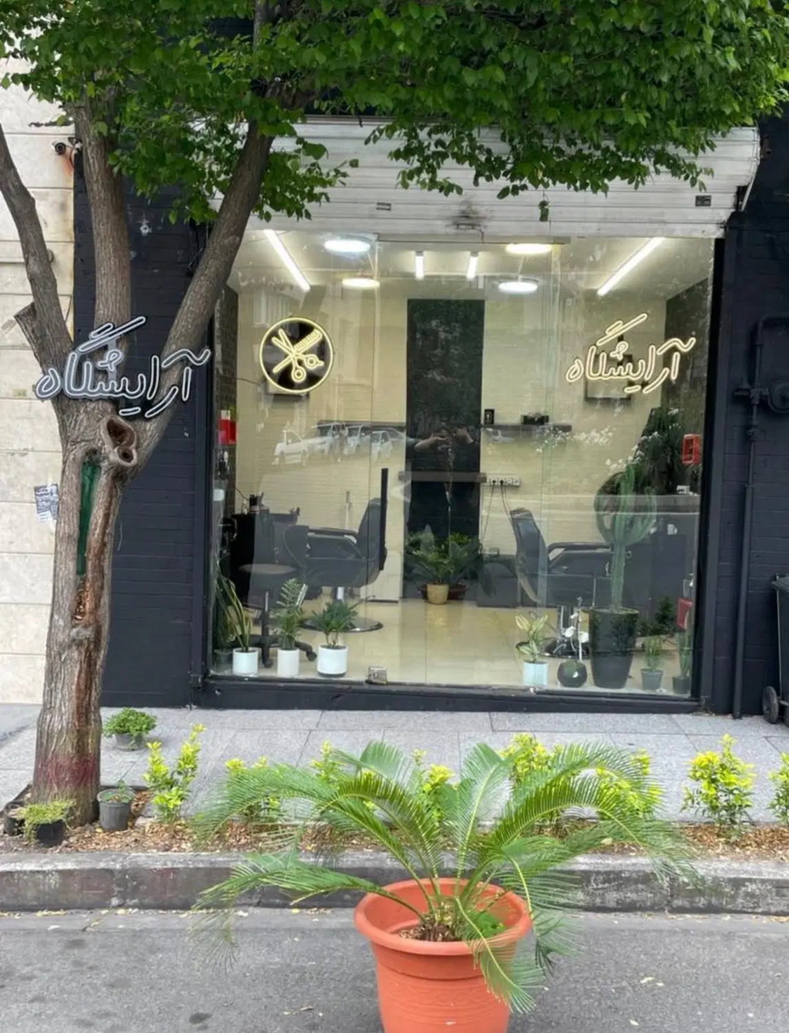 مغازه سعادت آباد(۱۵ متر)