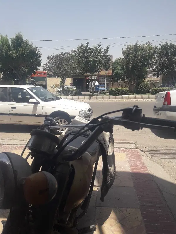 یک قطعه زمین مسکونی