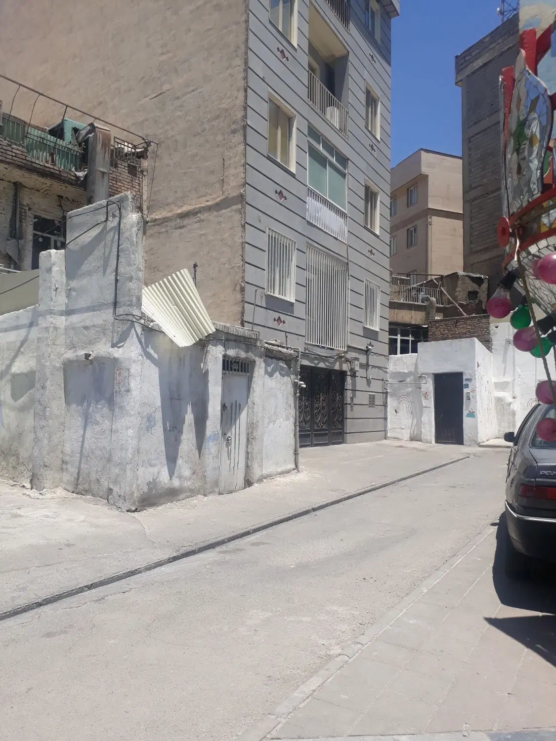 آپارتمان ۶۰ متری تک‌خواب با پارکینگ میدان ۹ دی