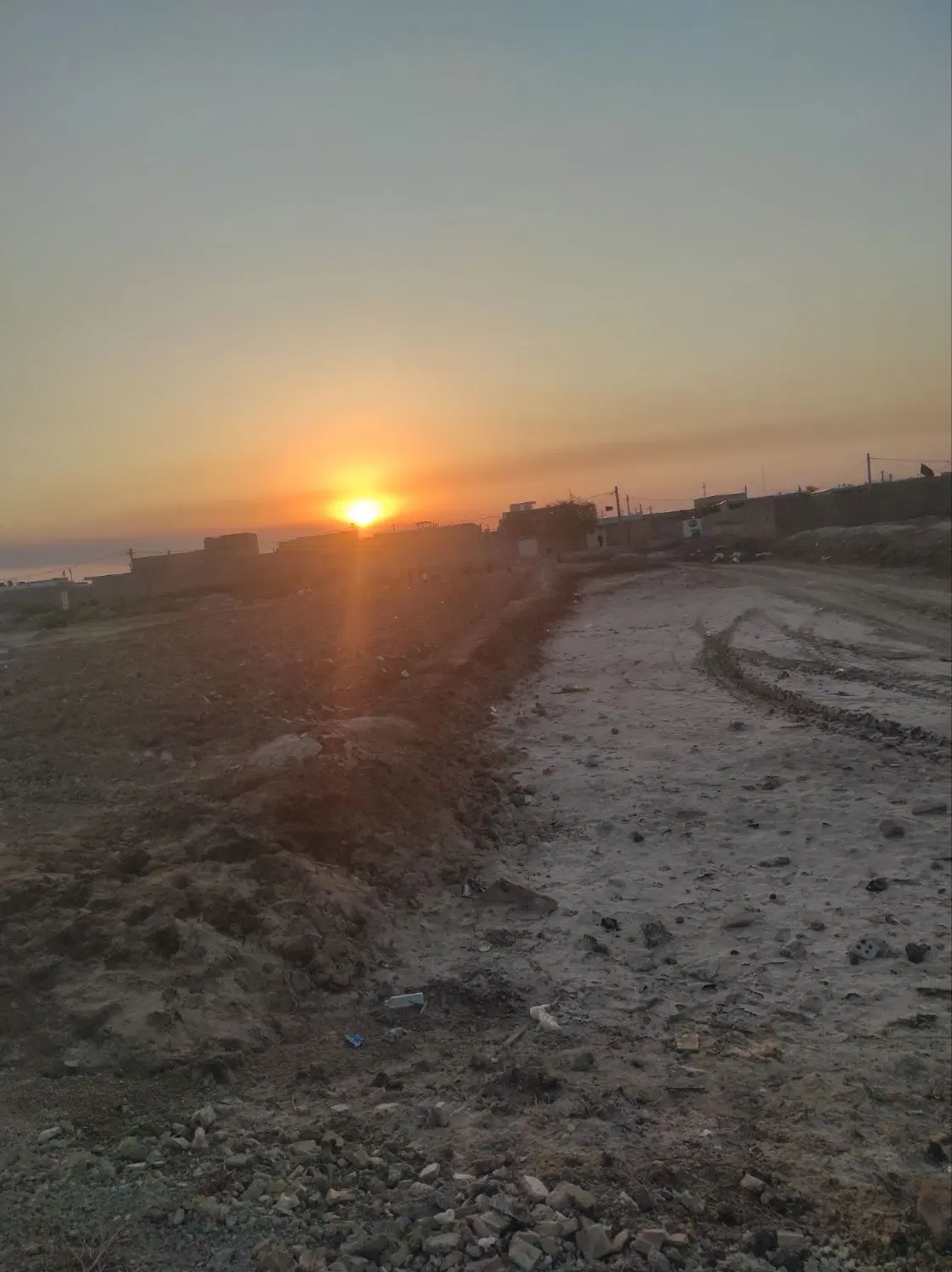 زمین مسکونی