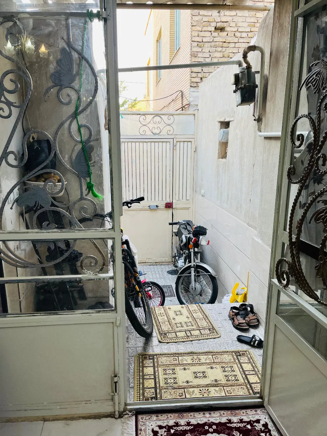 فروش خانه در ابتدای داوران
