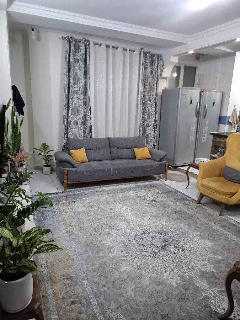 آپارتمان خوش نقشه.شیک و نورگیر