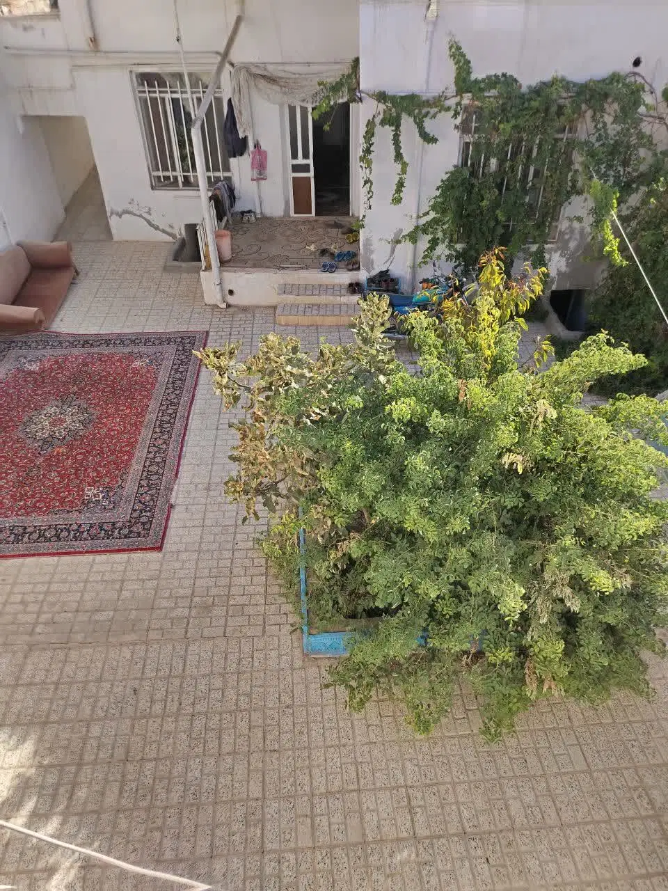 منزل دربست ۲۰۰متری در فردوسی جنوبی ۱۷