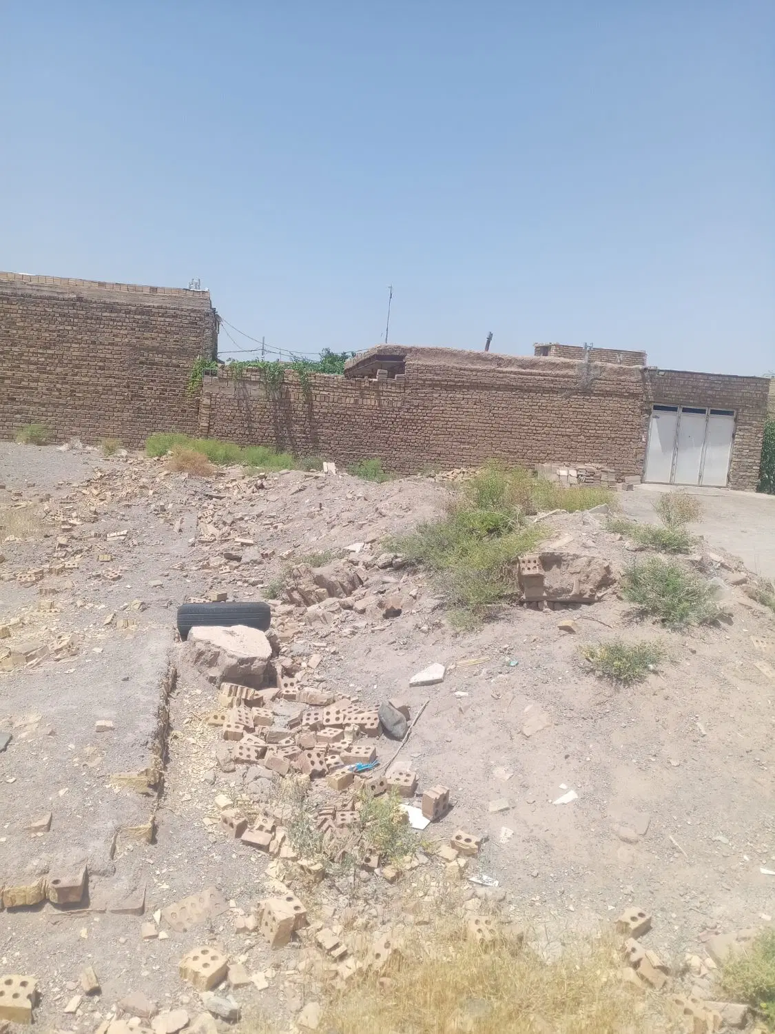 زمین مسکونی ملک