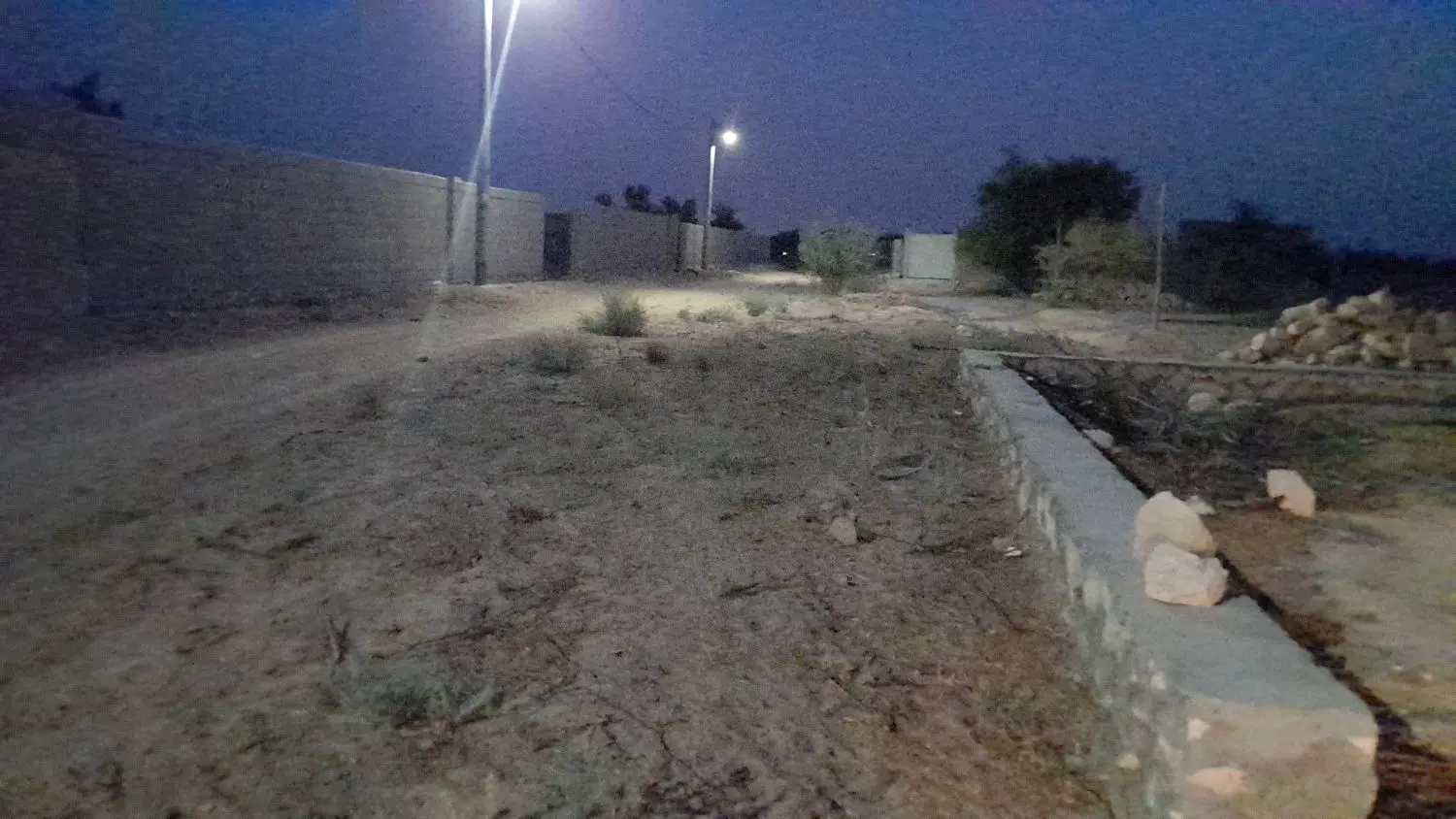 زمین مسکونی ۲۰۰متری