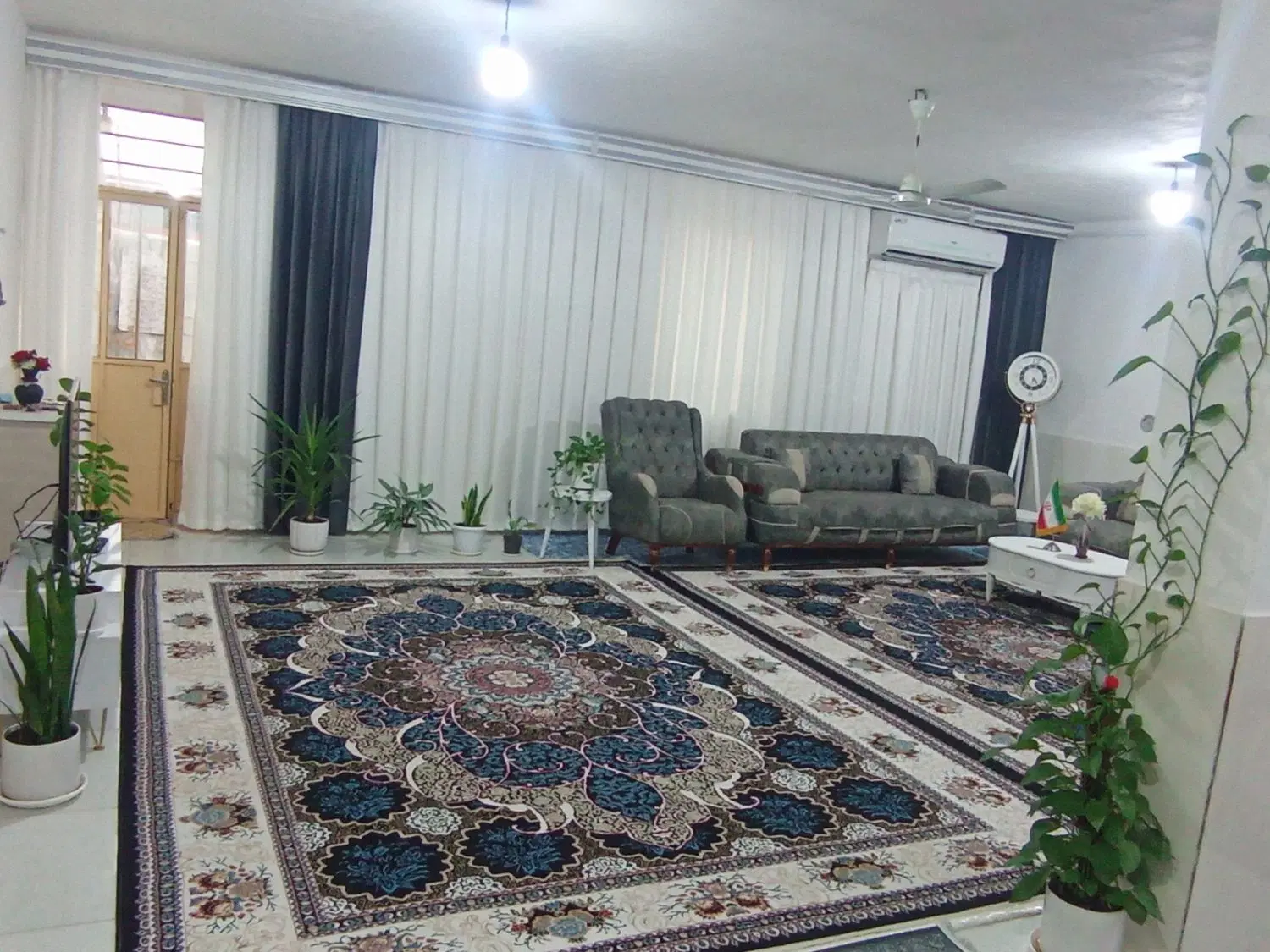 حیات ویلایی دهقاید