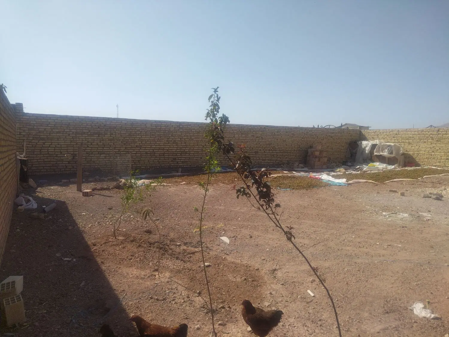 ساختمان نیمه کاره